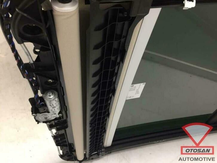 vw touareg 2018 panoramadak + mechaniek + gordijn 4m0877041d, Auto-onderdelen, Ruiten en Toebehoren, Gebruikt, Volkswagen, Volkswagen AG