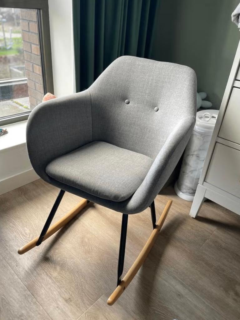 Grijze schommelstoel voor kinder- of babykamer, Ophalen, Gebruikt, Stof, Eén