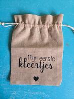 Juten zakje 'Mijn eerste kleertjes' - Bewaarzakje, Kinderen en Baby's, Babykleding | Overige, Ophalen of Verzenden, Nieuw, Onbekend