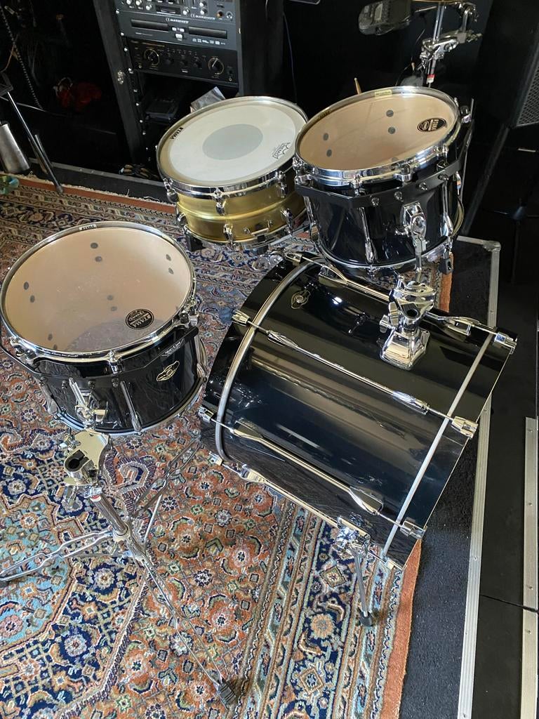 4-delig Tama Drumstel: Starclassic & Superstar Combinatie, Muziek en Instrumenten, Drumstellen en Slagwerk, Ophalen of Verzenden