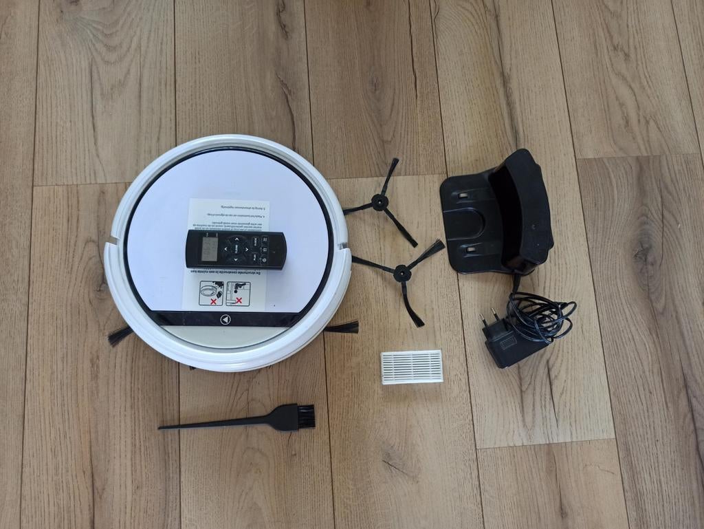 Medion MD18500 Robotstofzuiger - Automatisch Schoonmaken, Ophalen, Gebruikt