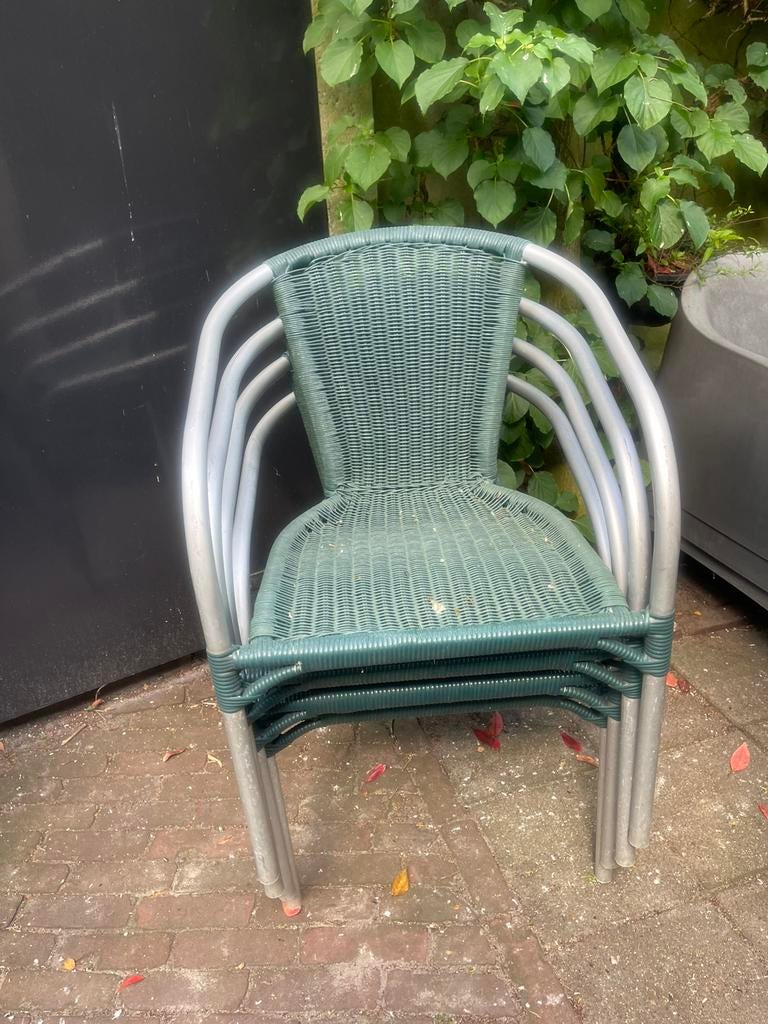 Grstis ophalen 4 tuinstoelen, Ophalen, Gebruikt, Kunststof