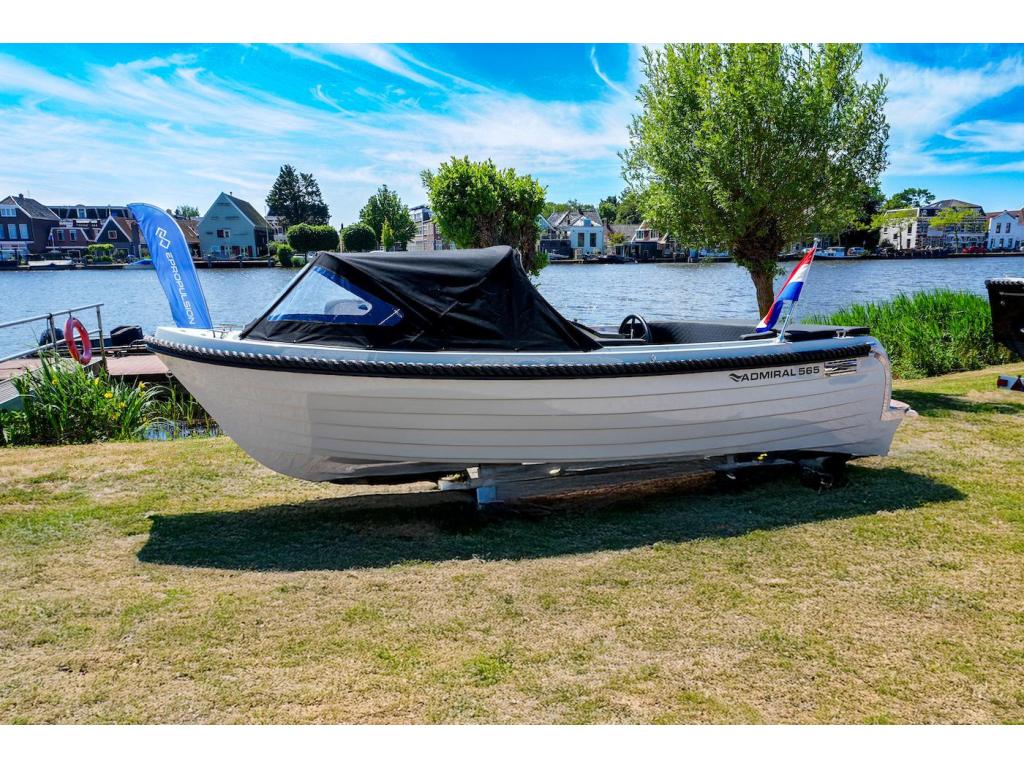 Admiral 565 | Klassieke sloep met bolle achterkant, Niet ingevuld, 10 tot 30 pk, Niet ingevuld, Nieuw