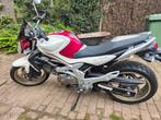 Suzuki SFV650 Gladius - Zeer goed onderhouden met extra's, Motoren, Motoren | Suzuki, 2 cilinders, LED Verlichting, Motorrijbewijs A