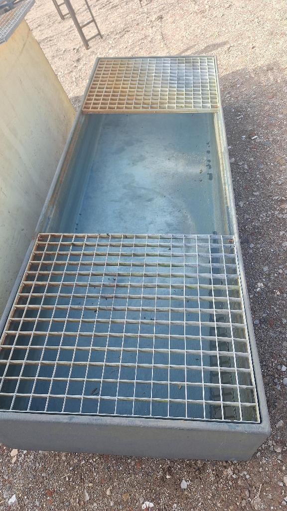 Vijverbak Polyester 245x86x37cm hoog, Ophalen, Gebruikt