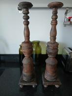 2 mooie robuste oude houten kandelaars, Ophalen of Verzenden, Hout, Minder dan 25 cm