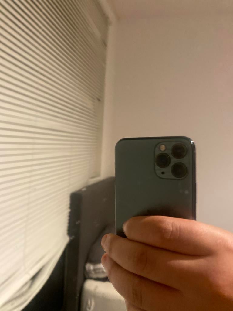 2 iphone 11 pro voor €300, Telecommunicatie, Mobiele telefoons | Apple iPhone, Gebruikt, Ophalen of Verzenden, Zonder simlock