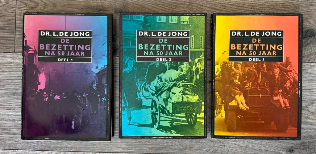 Dr. L. de Jong - De Bezetting Na 50 Jaar - Deel 1, 2 & 3, Boeken, Geschiedenis | Vaderland, Ophalen of Verzenden, 20e eeuw of later
