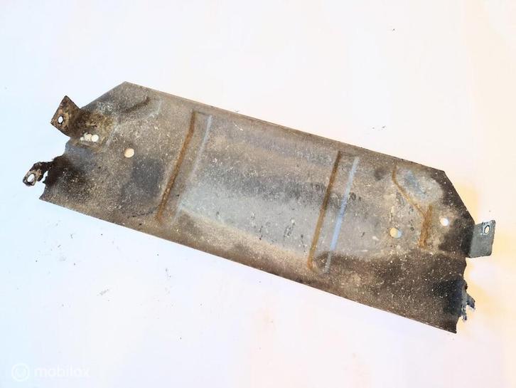 Hitteschild uitlaat eind. Volvo 240 2.3i Polar ('82-'94), Auto-onderdelen, Uitlaatsystemen, Volvo, Gebruikt, Ophalen of Verzenden