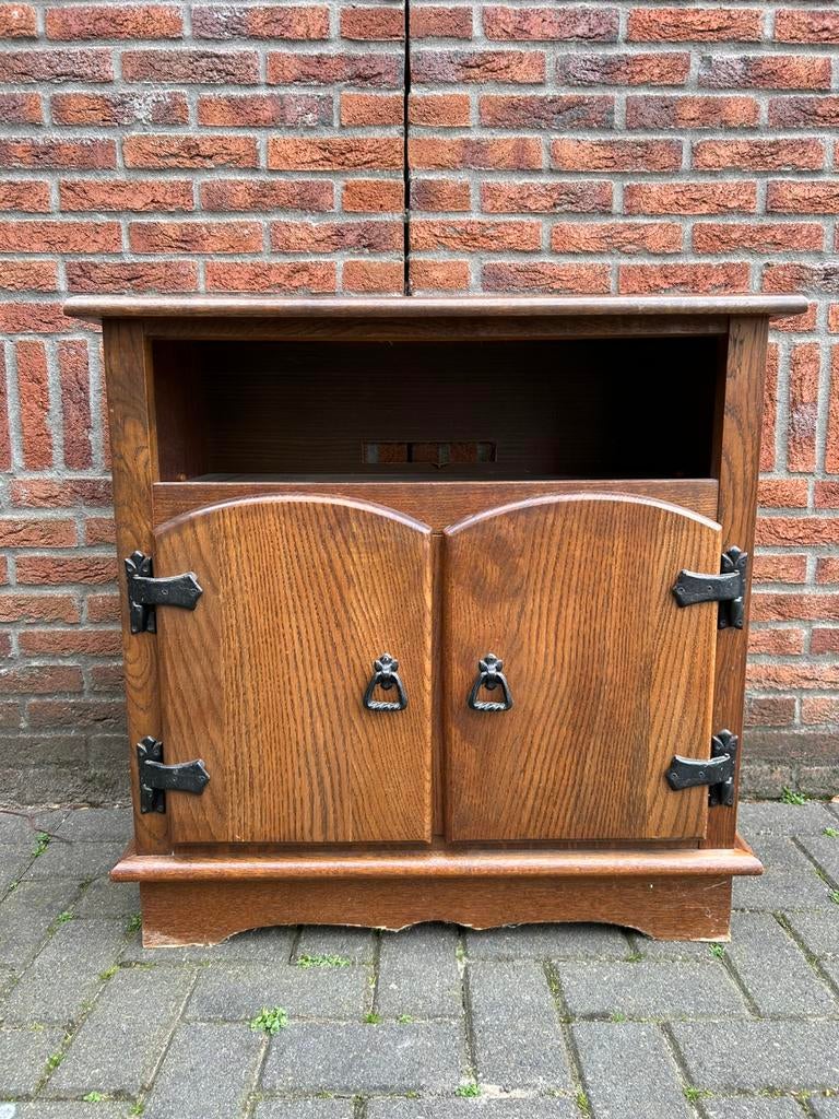 TV-kast - Gratis, Ophalen, Gebruikt