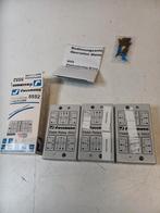 Viessmann 5552 Elektrische Relais - 3 stuks (1 nieuw), Ophalen of Verzenden