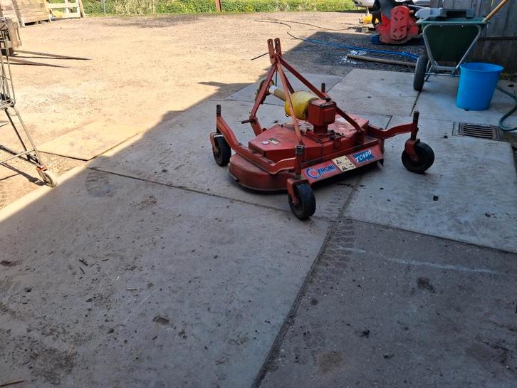 Robuuste cirkelmaaier voor tractor - Caroni TC480, Tuin en Terras, Grasmaaiers, Gebruikt, Benzine-grasmaaier, 50 cm of meer, Cirkelmaaier