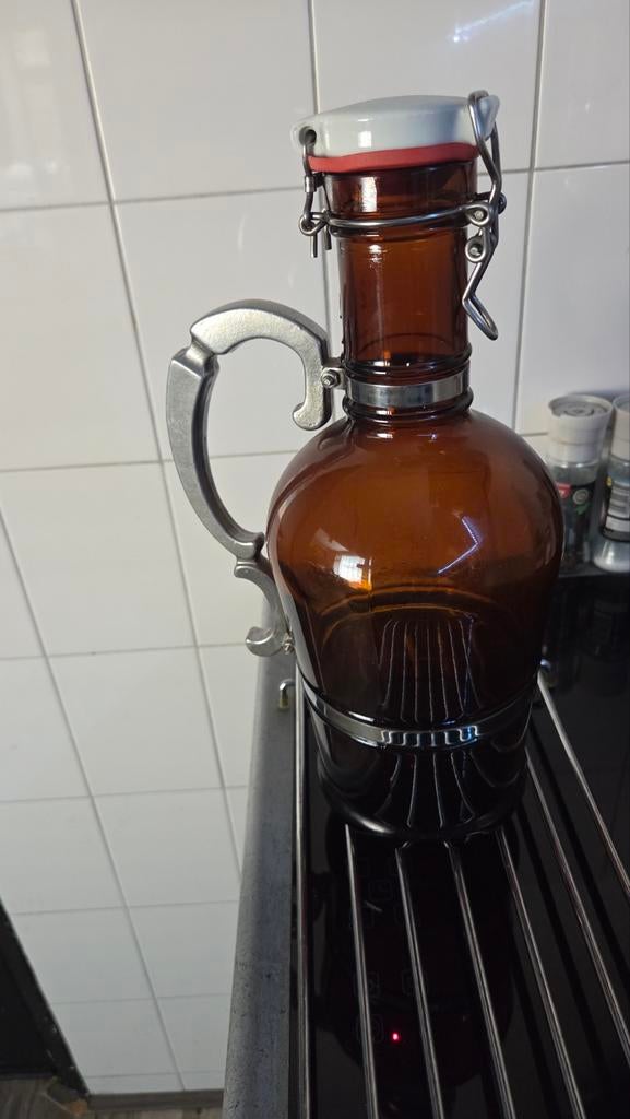 Antieke bierfles 2 liter, Ophalen of Verzenden
