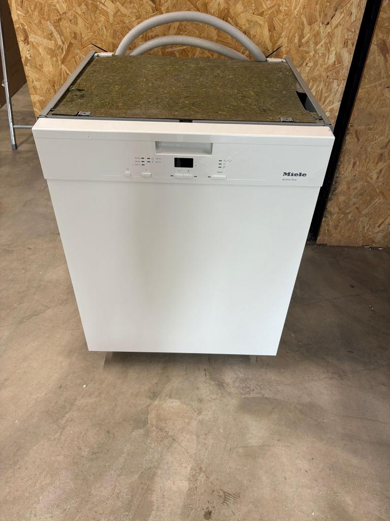 Miele onderbouw vaatwasser met besteklade, Ophalen, Zo goed als nieuw, Inbouw, 60 cm of meer