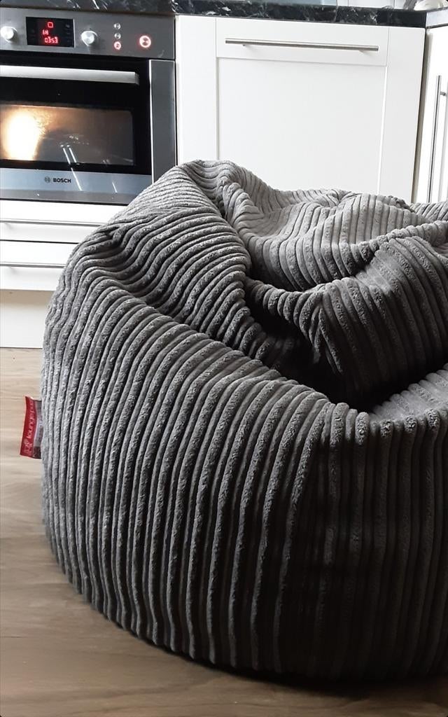 Zitzak Deluxe twv 200,- NIEUWSTAAT Loungepug, Huis en Inrichting, Zitzakken, Ophalen, Zo goed als nieuw