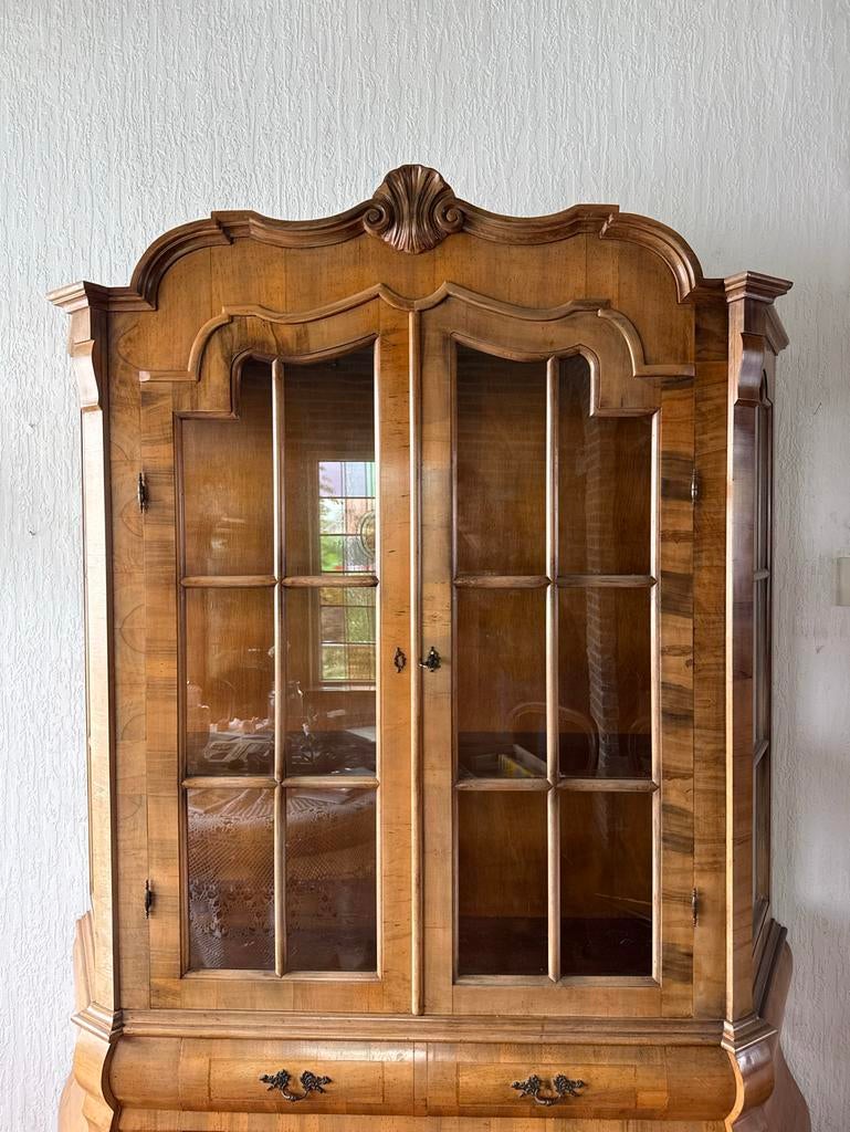 Vintage brokante Vitrinekast / Pronkkast - Walnoot Hout, Ophalen