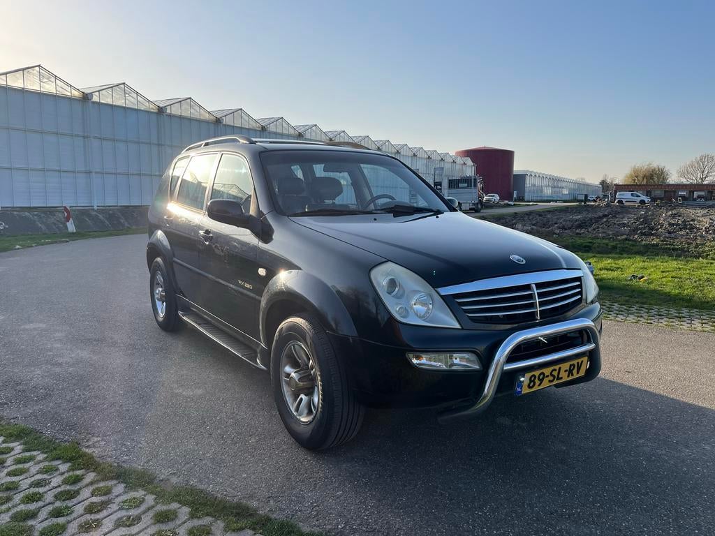 SsangYong Rexton 2.3 E AUT 2006 Zwart automaat leer panodak, Auto's, Automaat, 4 cilinders, Zwart, Origineel Nederlands