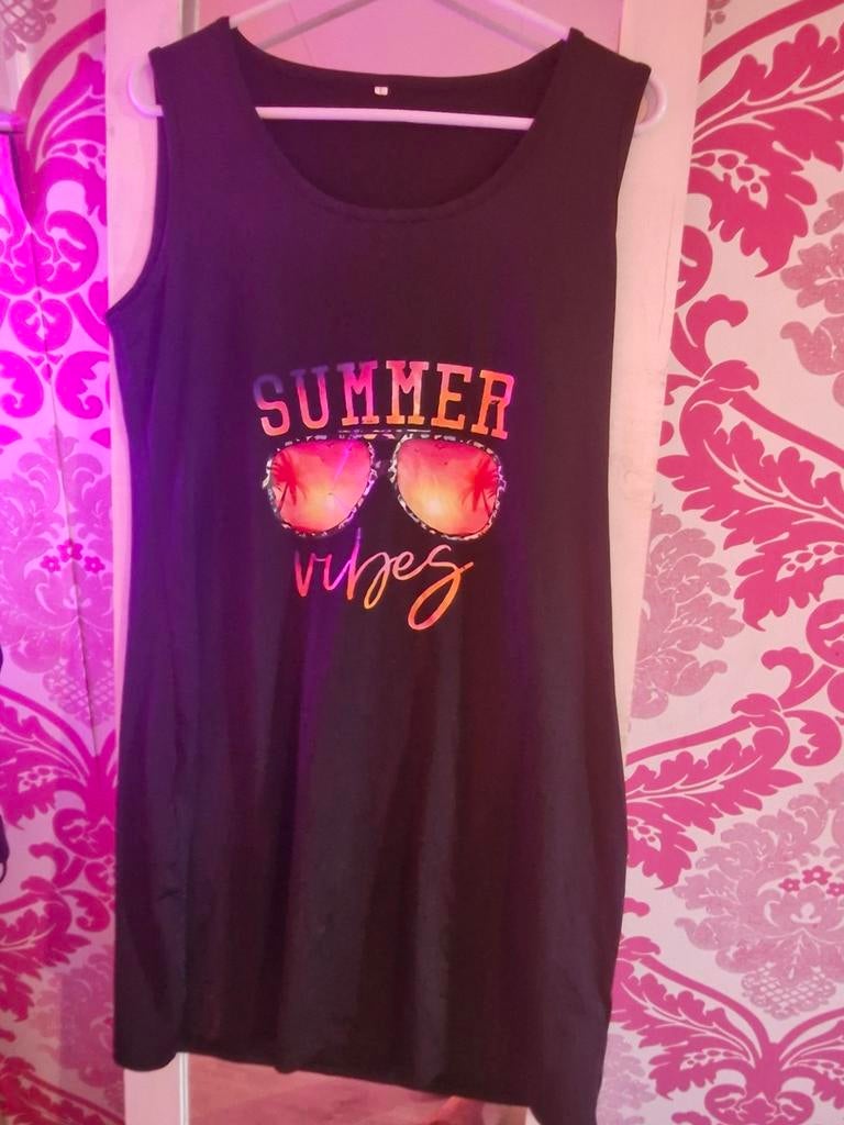 Zomerse jurkjes en T-shirt met opdruk, Kleding | Dames, Jurken, Gedragen, Maat 38/40 (M), Zwart, Knielengte, Ophalen of Verzenden