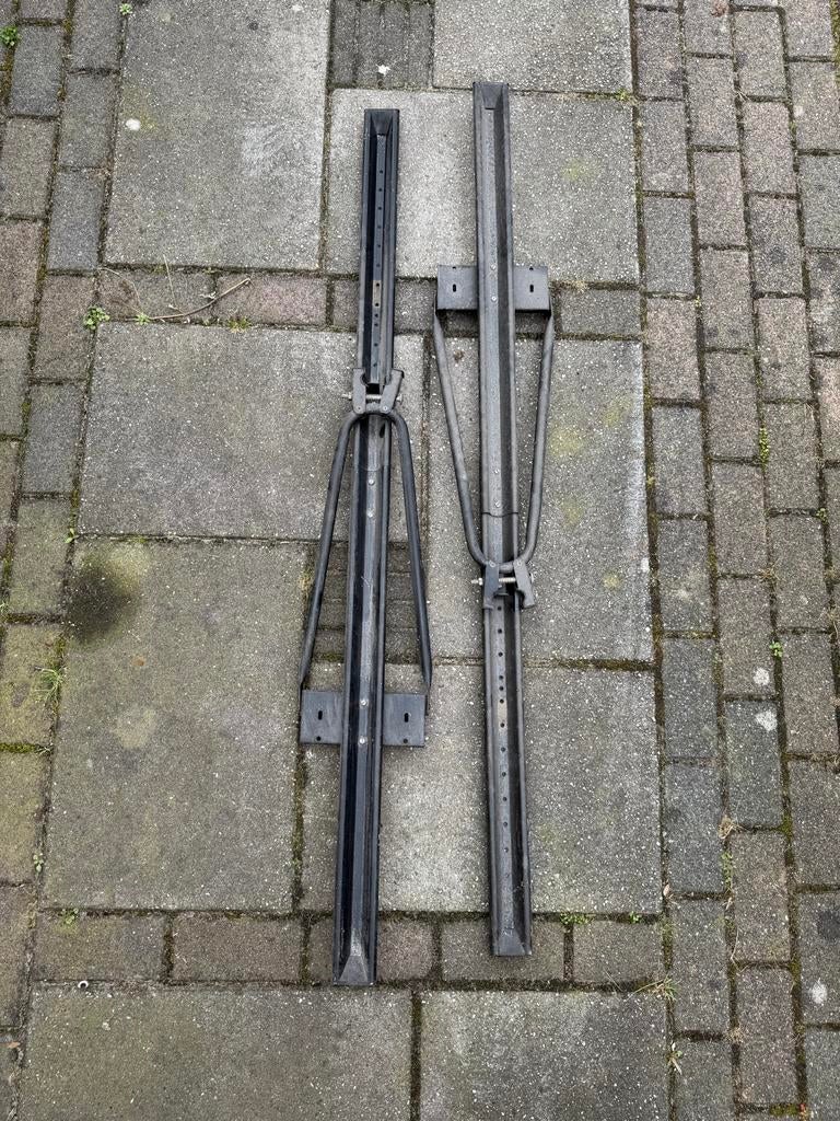 Dak fietsendragers (2 stuks) – universeel, Ophalen, 2 fietsen, Gebruikt, Fietsendrager-accessoire