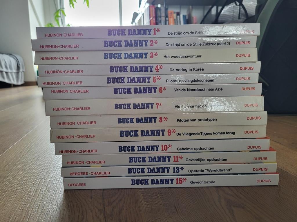Buck Danny verzamelalbum set, 13 hardcover delen, Boeken, Gelezen, Charlier - Hubinon, Complete serie of reeks, Ophalen of Verzenden