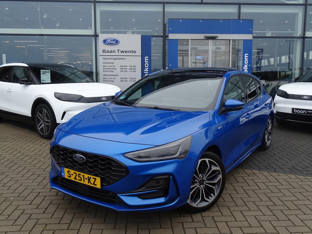 Ford Focus 1.0 Turbo 125pk Mild Hybride ST Line X | Winter P, Auto's, Ford, 12 maanden, Stof, Gebruikt, Blauw