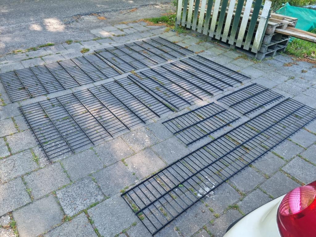 Zeer zwaar 6/8/6 dubbelstaafmat hekwerk panelen circa 150 x, Tuin en Terras, Tuinhekken en Hekwerk, Ophalen, Zo goed als nieuw