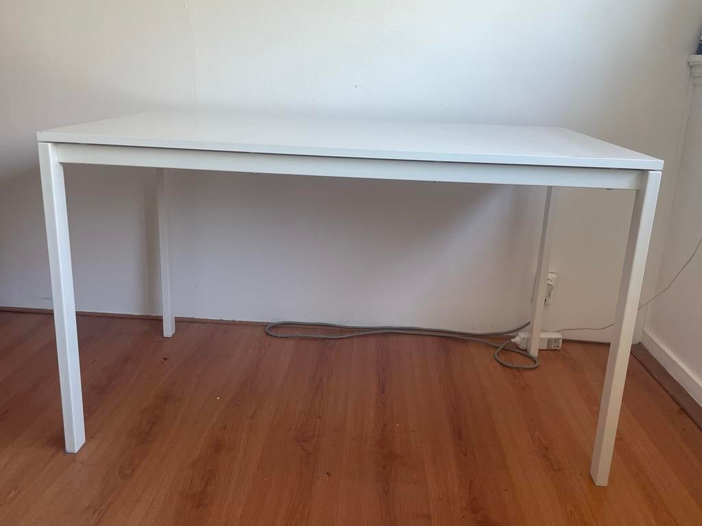 Ikea Vihals tafel 125x74cm wit - Zo goed als nieuw, Huis en Inrichting, Tafels | Eettafels, Ophalen, Overige materialen, 100 tot 150 cm