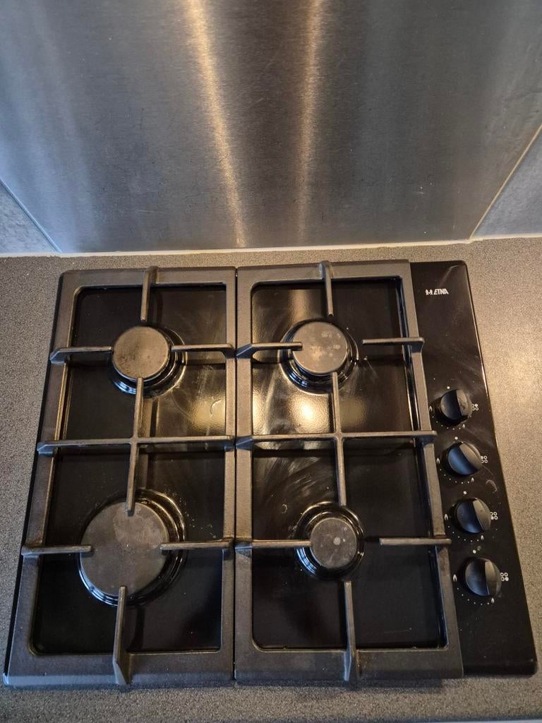 Goed onderhouden 4-pits gasstel - 1 jaar oud, Witgoed en Apparatuur, Kookplaten, Ophalen, 4 kookzones, Zo goed als nieuw, Inbouw