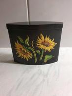 Zonnebloem blik, ovaal  12x14,5x4,5, Ophalen of Verzenden, Overige