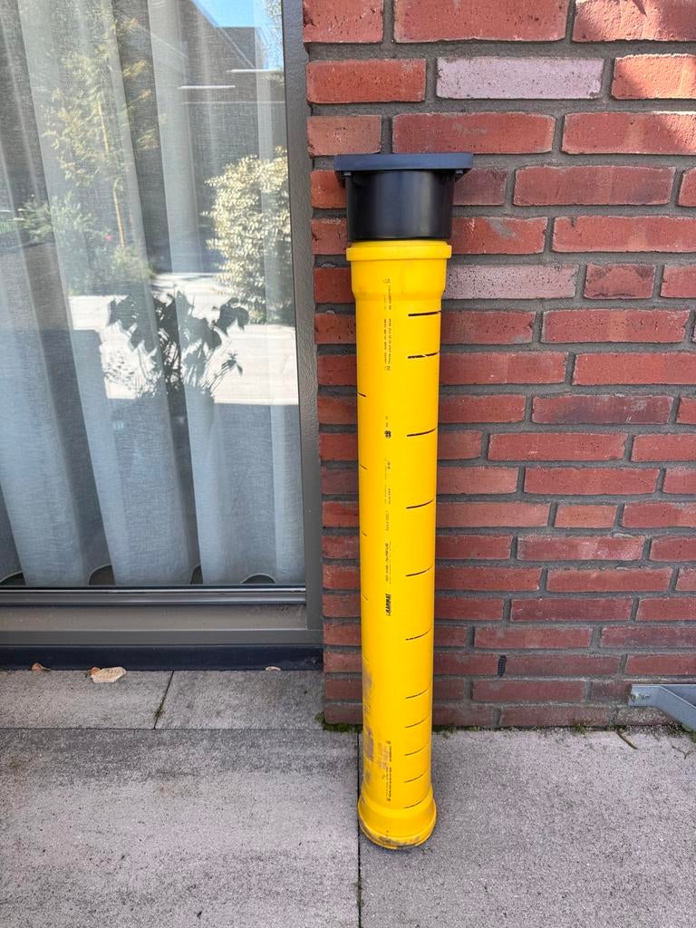 Drainageput met rooster. PVC afvoerbuis. Nieuwprijs 90,, Ophalen, Afvoer, Gebruikt, Pvc