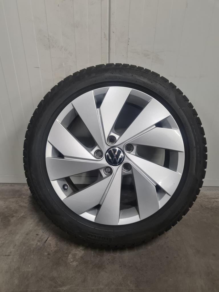 17' Volkswagen VW Golf 6 7 8 Belmont met winterbanden, Banden en Velgen, 17 inch, Personenwagen, 205 mm