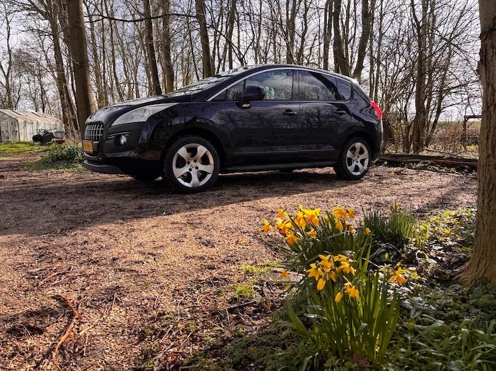 Peugeot 3008 1.6 VTI 2009 Zwart, Auto's, Voorwielaandrijving, 4 cilinders, Zwart, 75 €/maand