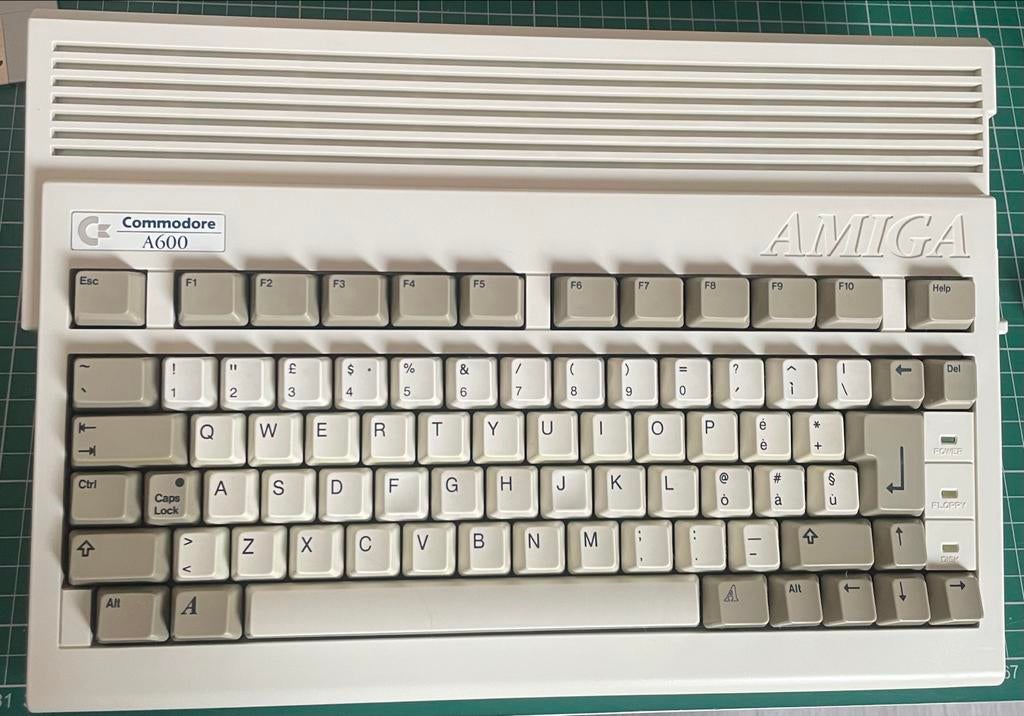 Commodore Amiga 600 compleet, Computers en Software, Vintage Computers, Ophalen of Verzenden