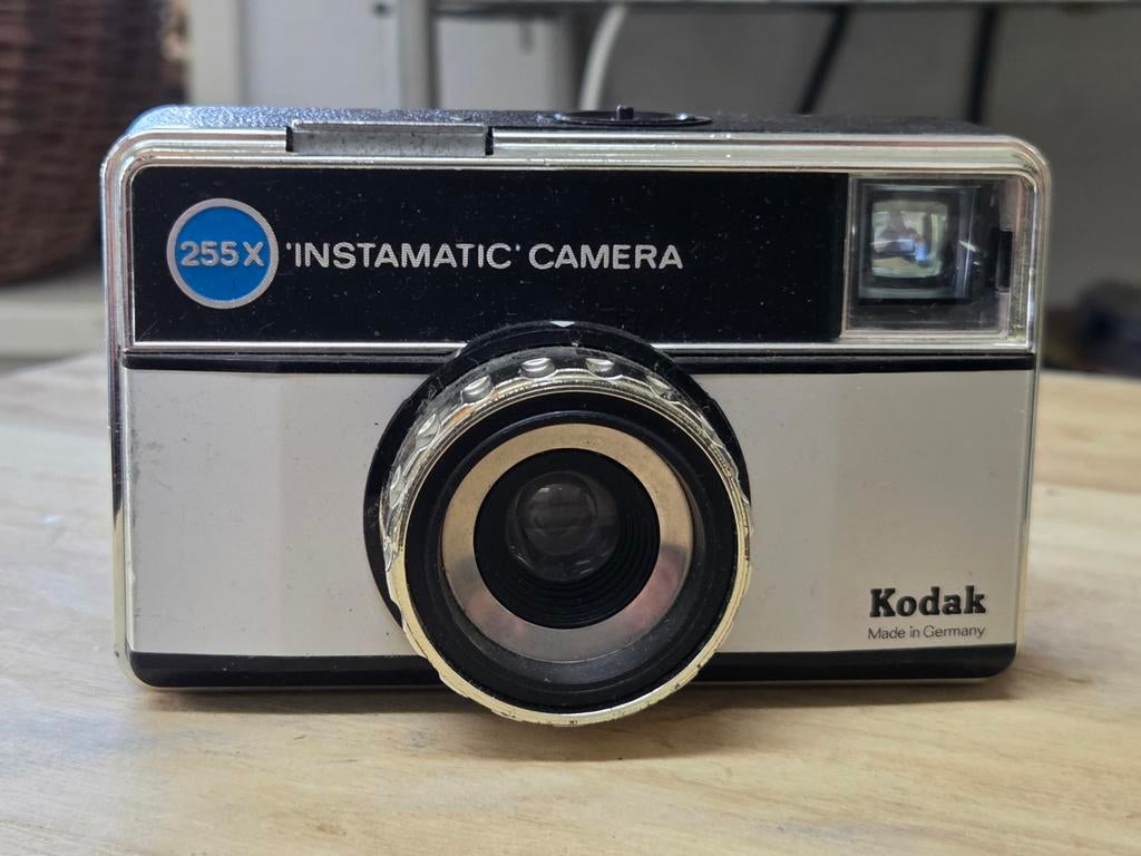 Kodak Instamatic 255X Camera - Vintage Compact Camera