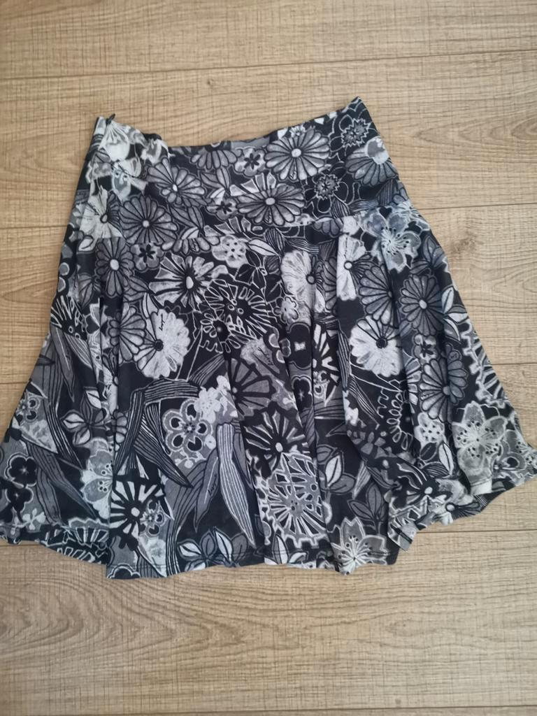 DESIGUEL klok rokje maat 40, Kleding | Dames, Rokken, Maat 38/40 (M), Overige kleuren, Verzenden, Zo goed als nieuw