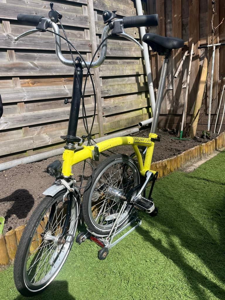 Brompton vouwfiets 3 versl.Bj. 1999 met nieuwe banden en LED, Gebruikt, Brompton, 16 tot 18 inch, Ophalen of Verzenden