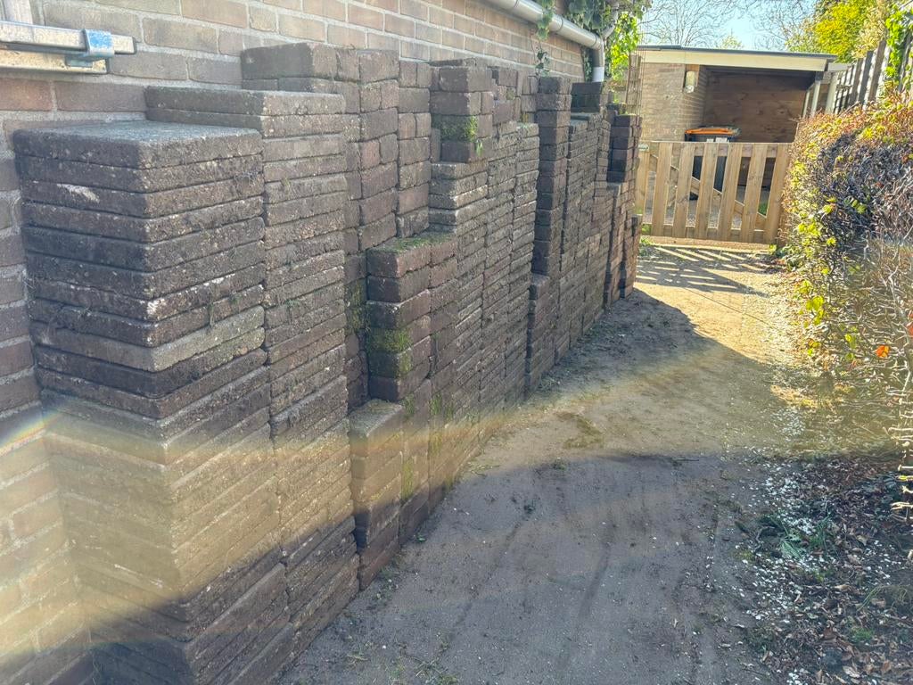 Klinkers en stoeptegels GRATIS OP TE HALEN!, Tuin en Terras, Ophalen, Gebruikt, Beton, Klinkers