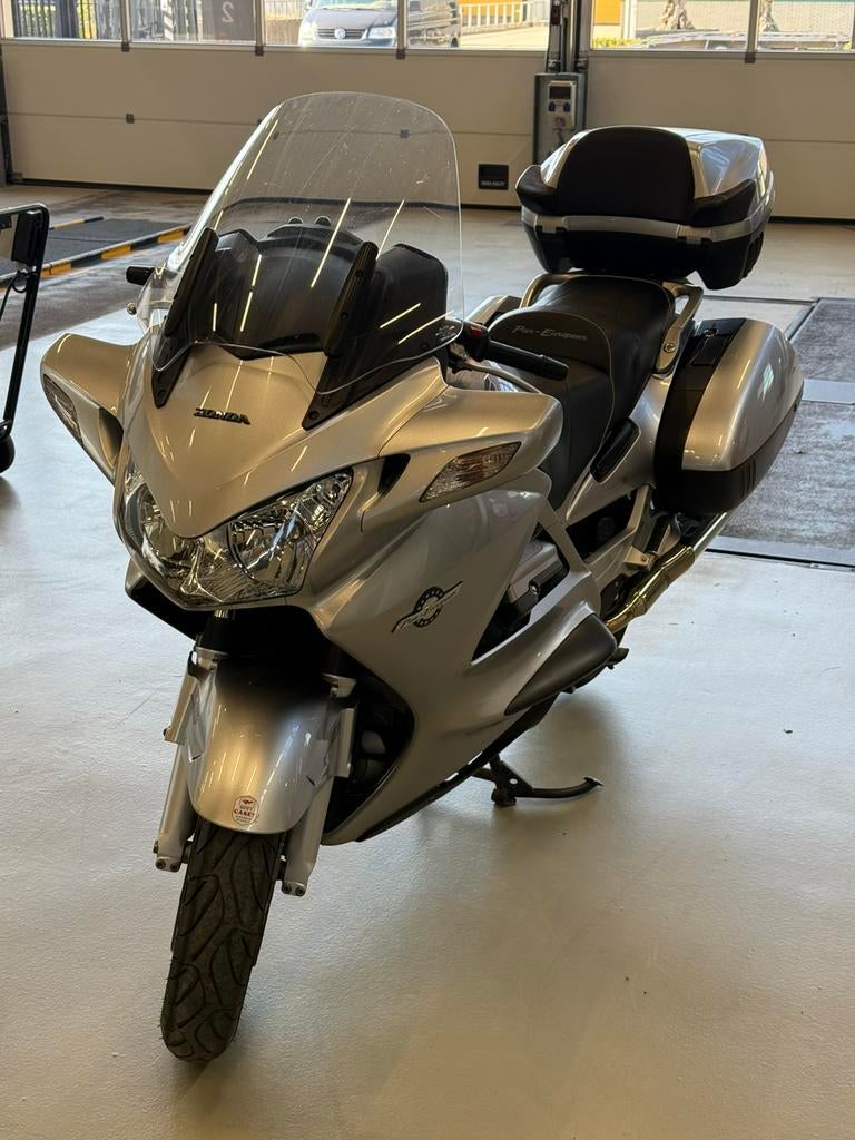 Prachtige Honda ST1300 pan european, Ophalen