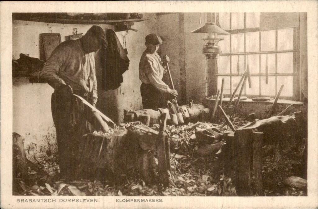 Amsterdam - Klompenmakers - Interieur, Ophalen of Verzenden, 1920 tot 1940, Gelopen, Noord-Holland