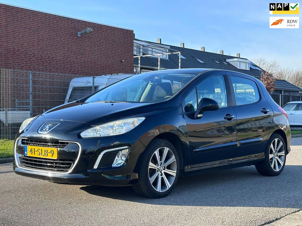 Peugeot 308 1.6 VTi Melbourne Navigatie*Cruise*Clima*Trekhaa, Voorwielaandrijving, Euro 5, 15 km/l, Gebruikt