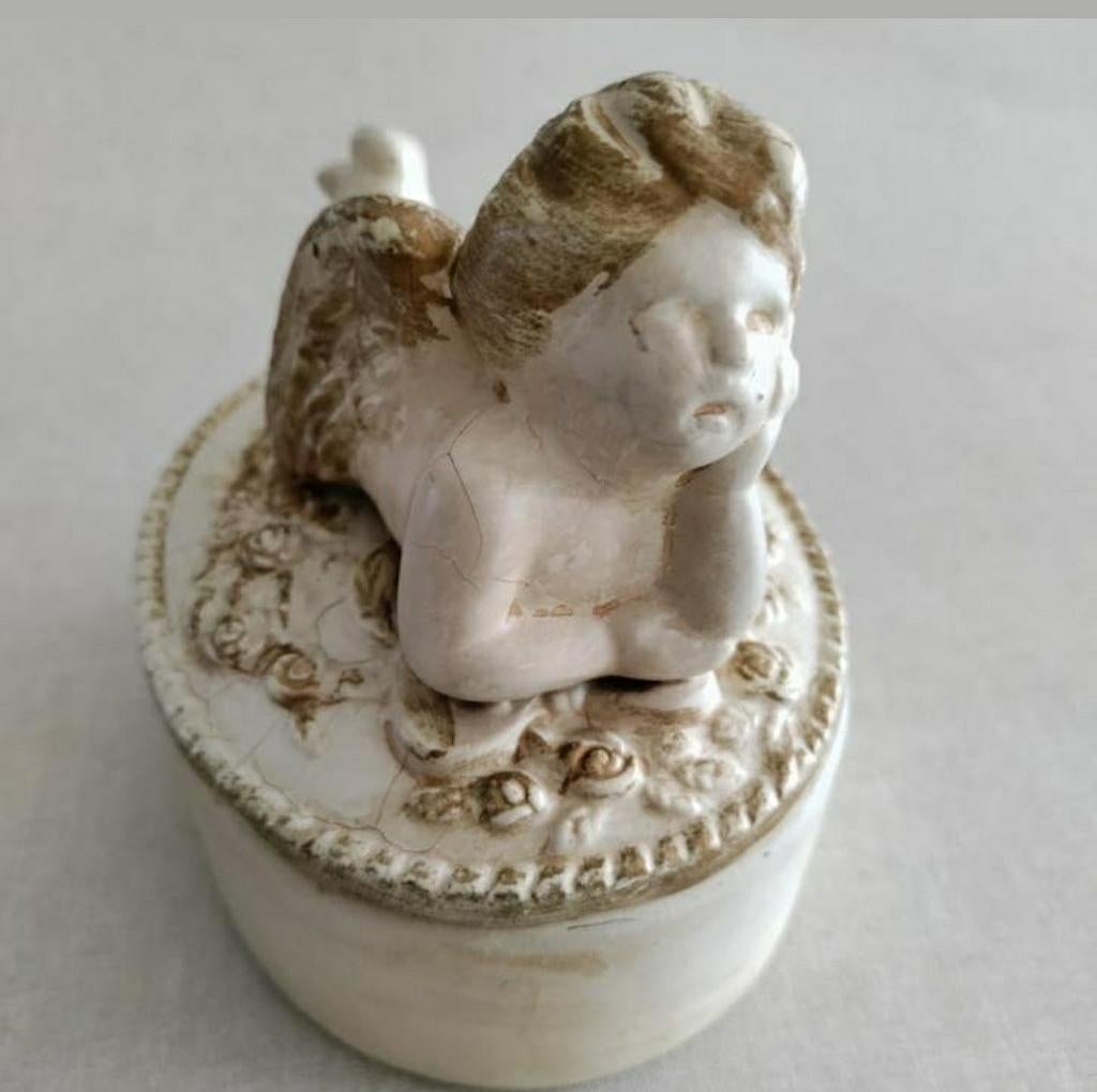 Snuifdoosje,Cherubijn,biscuit Porselein,Engel,Sieraden, Ophalen of Verzenden, Gebruikt, Porselein, Overige typen