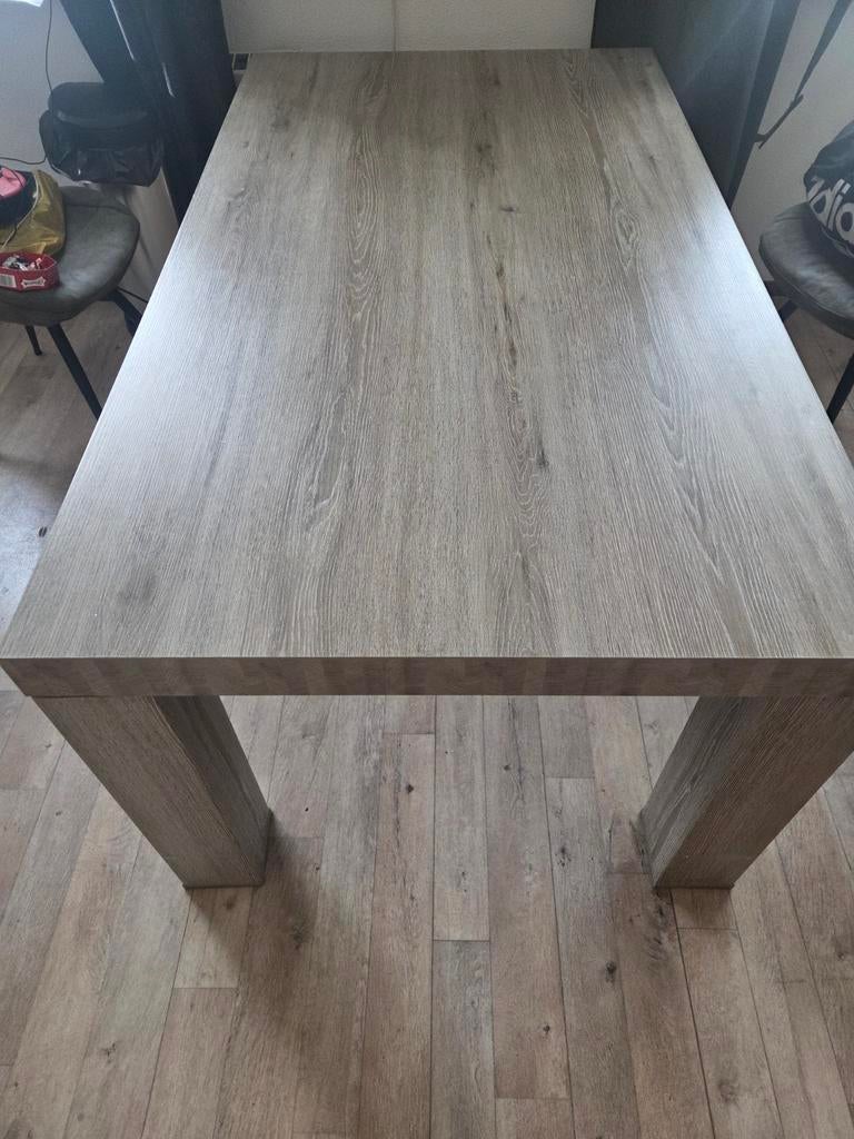 Eettafel met gebruikssporen, Huis en Inrichting, Ophalen, Gebruikt, Vierkant, 50 tot 100 cm
