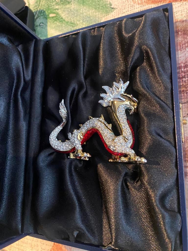 Oliver weber swarovski kristal draak in originele doos, Verzamelen, Swarovski, Ophalen, Zo goed als nieuw, Figuurtje