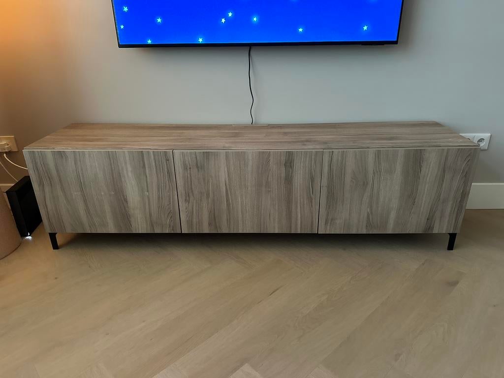 IKEA Besta tv meubel 180x42x38 grijs/bruin, Huis en Inrichting, Ophalen, 150 tot 200 cm, Zo goed als nieuw, Minder dan 100 cm