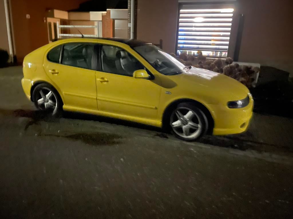 Seat leon cupra 2.8 vr6 158dkm (gti, gsi,rs, gt), Auto's, Zwart, Overige kleuren, Vierwielaandrijving, Geïmporteerd