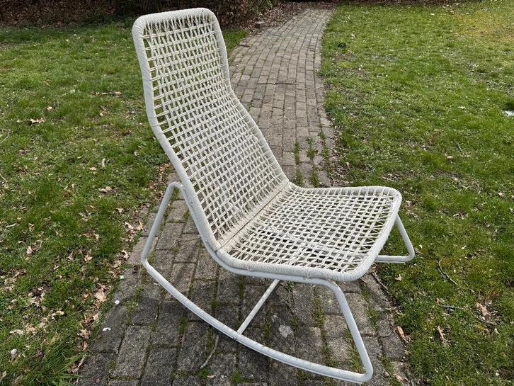 4 IKEA GUBBÖN schommelstoelen / tuinstoelen – wit, Tuin en Terras, Tuinstoelen, Gebruikt, Kunststof, Ophalen
