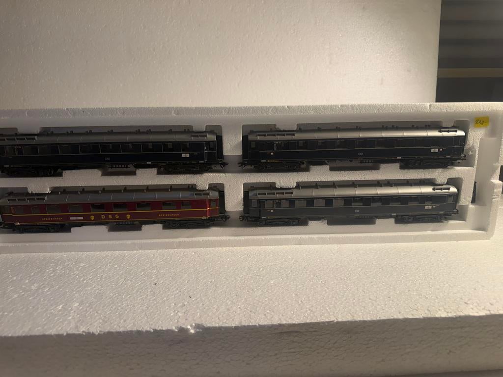 Märklin 42281 TEE Rheingold Rijtuigenset DB, Wisselstroom, Wagon, Ophalen of Verzenden, Zo goed als nieuw