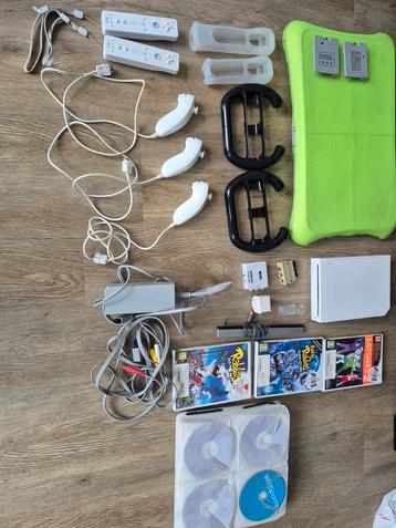 Nintendo Wii Compleet Pakket + 25 Games! beschikbaar voor biedingen