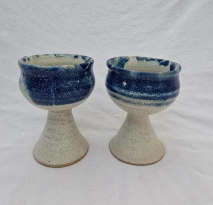 2 keramieke kelken blauw/grijs, Antiek en Kunst, Antiek | Keramiek en Aardewerk, Ophalen of Verzenden