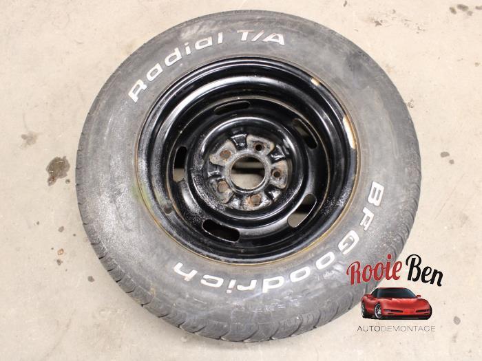 Reservewiel van een Pontiac Firebird, Auto-onderdelen, Banden en Velgen, Velg(en), Personenwagen, Gebruikt, 3 maanden garantie